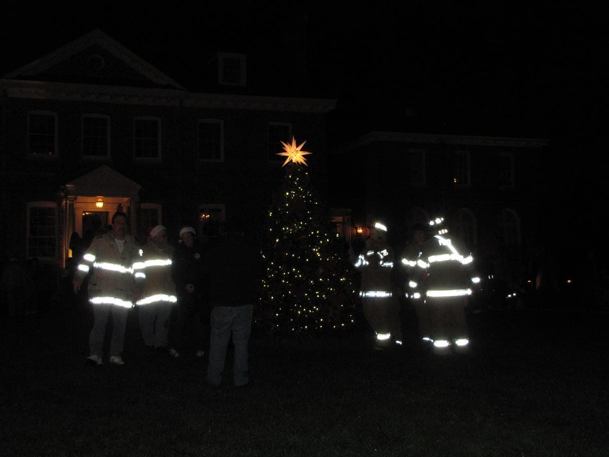 Bowie posts December community notices, boosts holiday volunteer drives