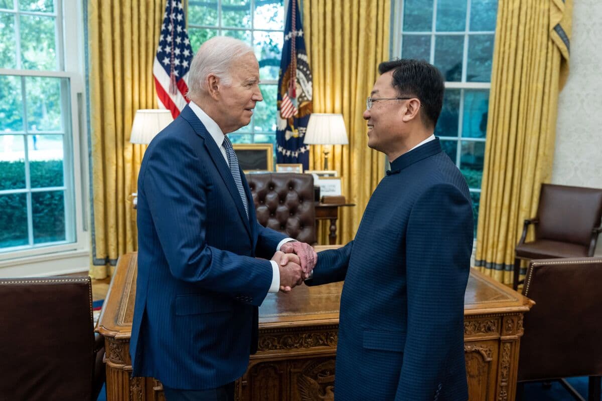 White House Weighs Broad Software Curbs to Counter China