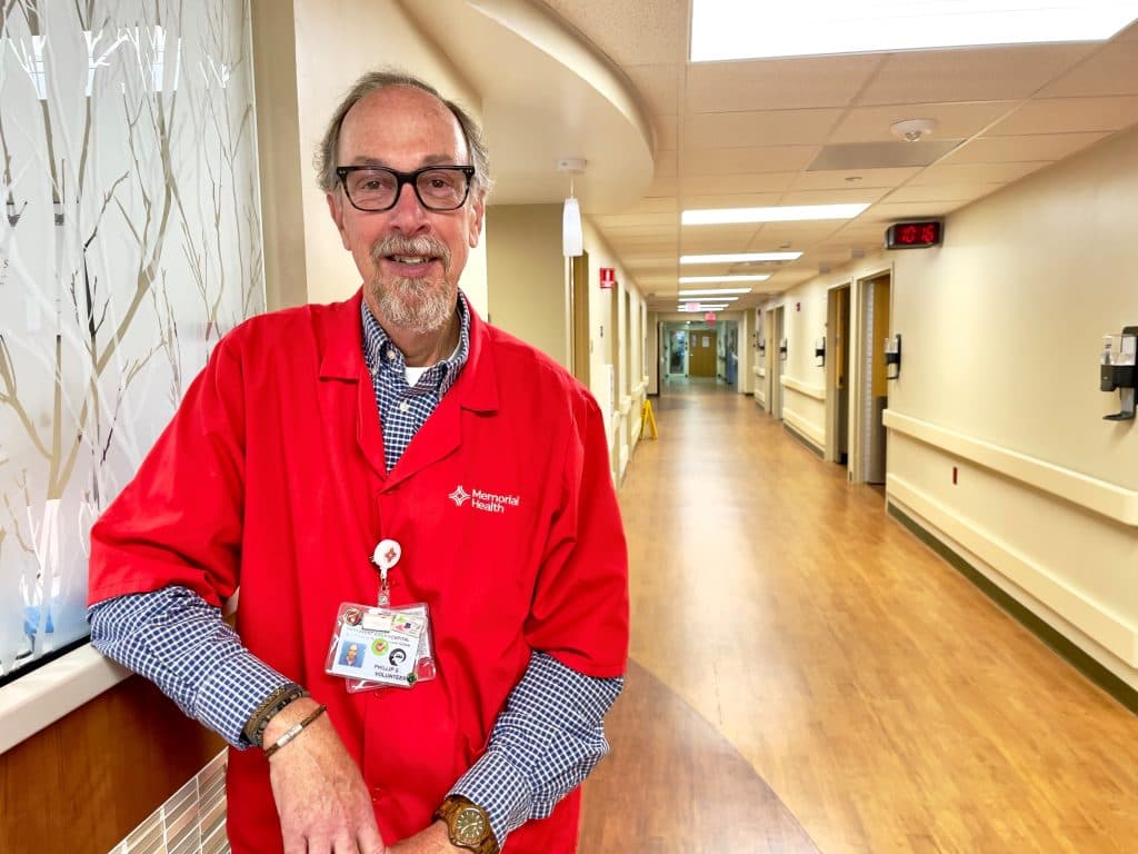 Jacksonville Memorial posts volunteer schedule to boost patient services