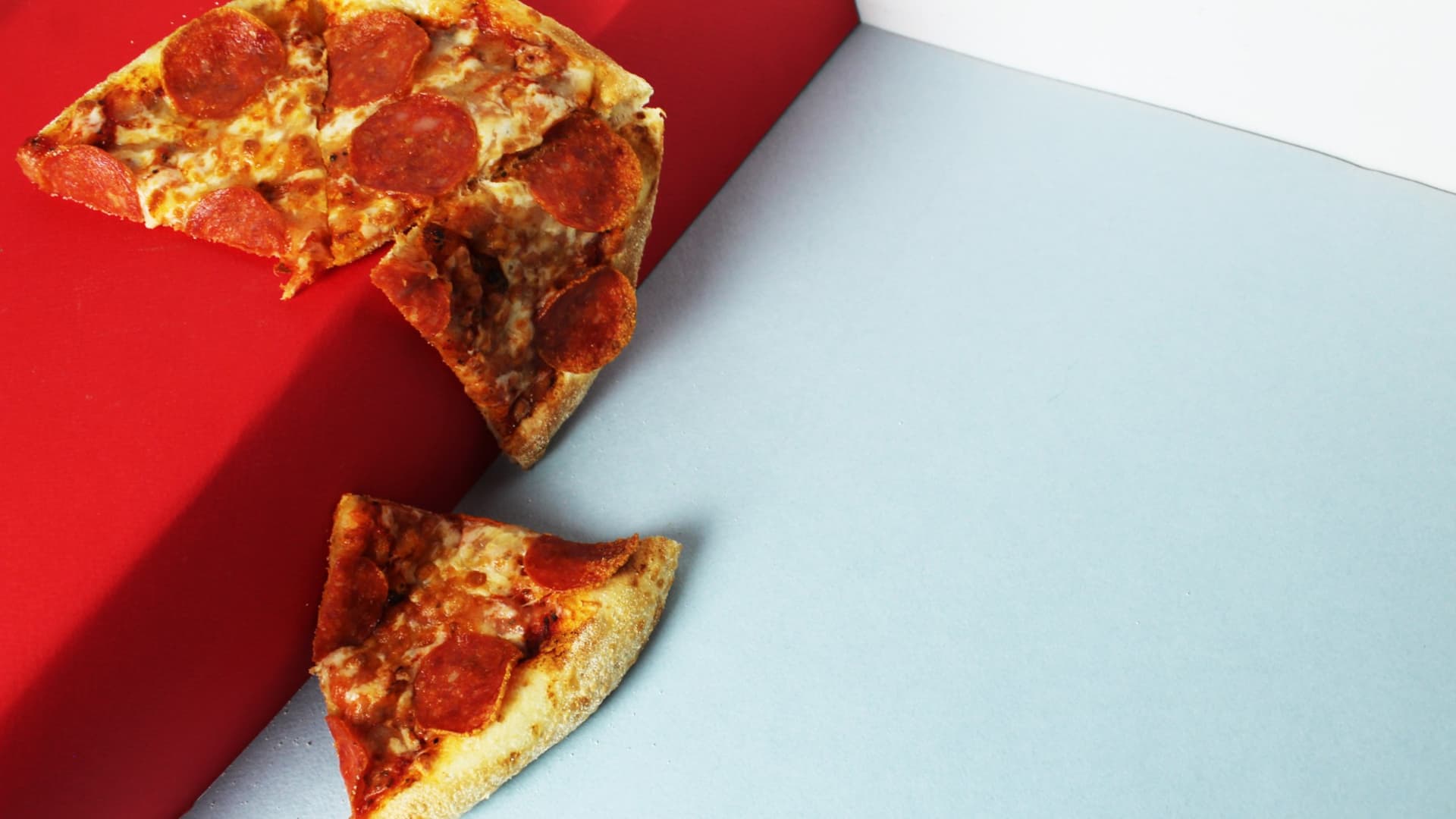Pizza chains face slowing sales as labor and franchise models shift