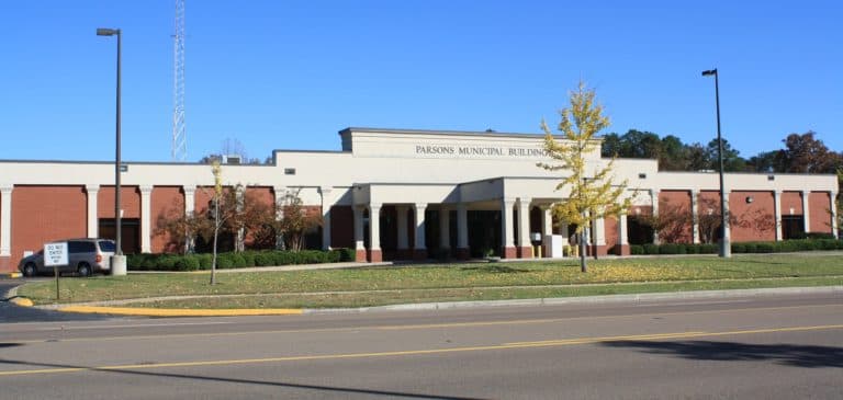 Parsons City Council Holds Regular Meeting with Public Comment Session