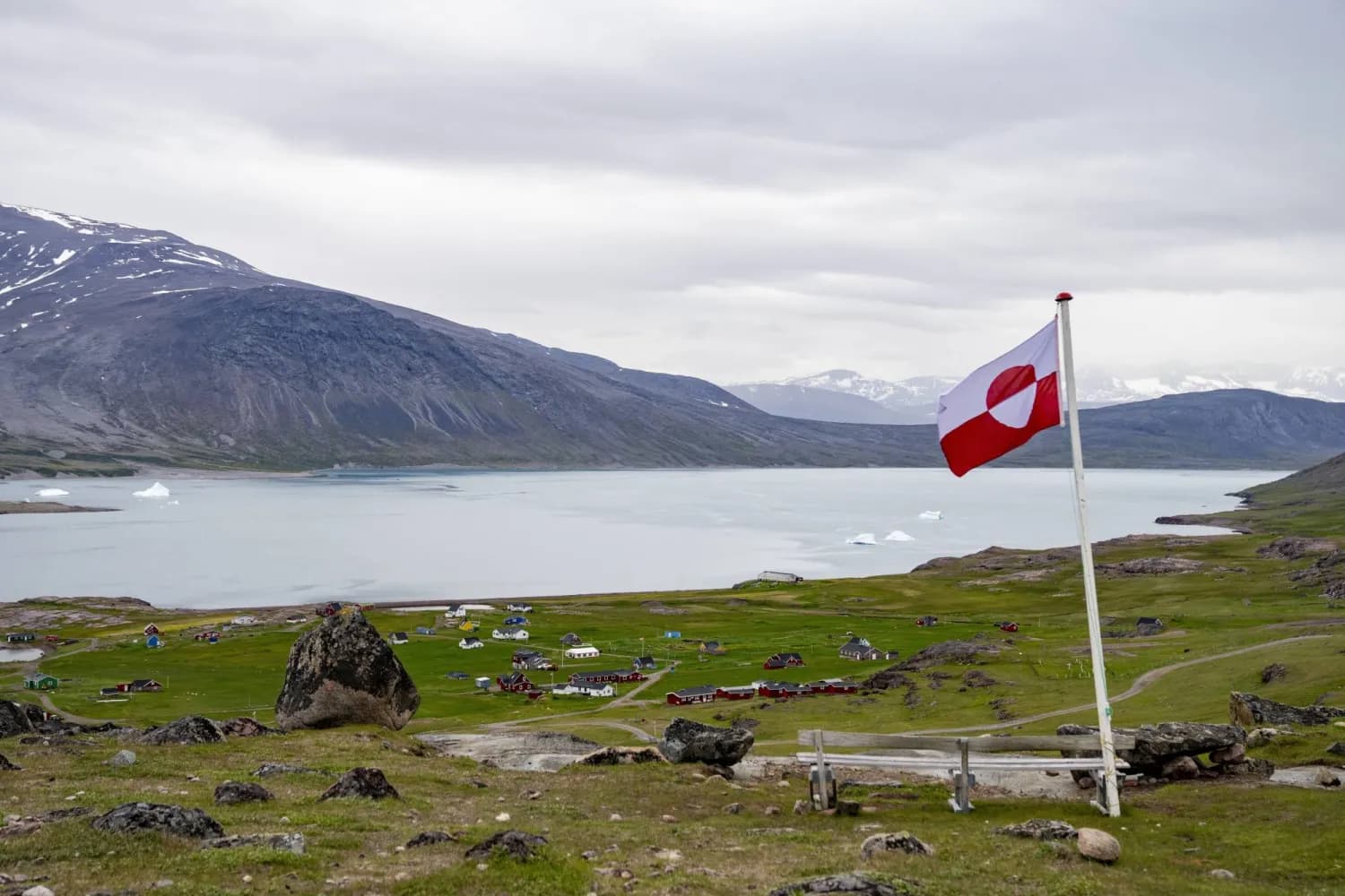 French Foreign Minister Pledges Solidarity During Greenland Diplomatic Visit