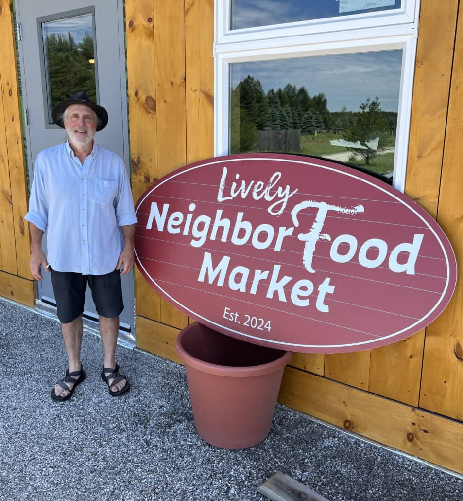 Glen Arbor Market Donates 1,000 Pounds to Feed Families This Holiday