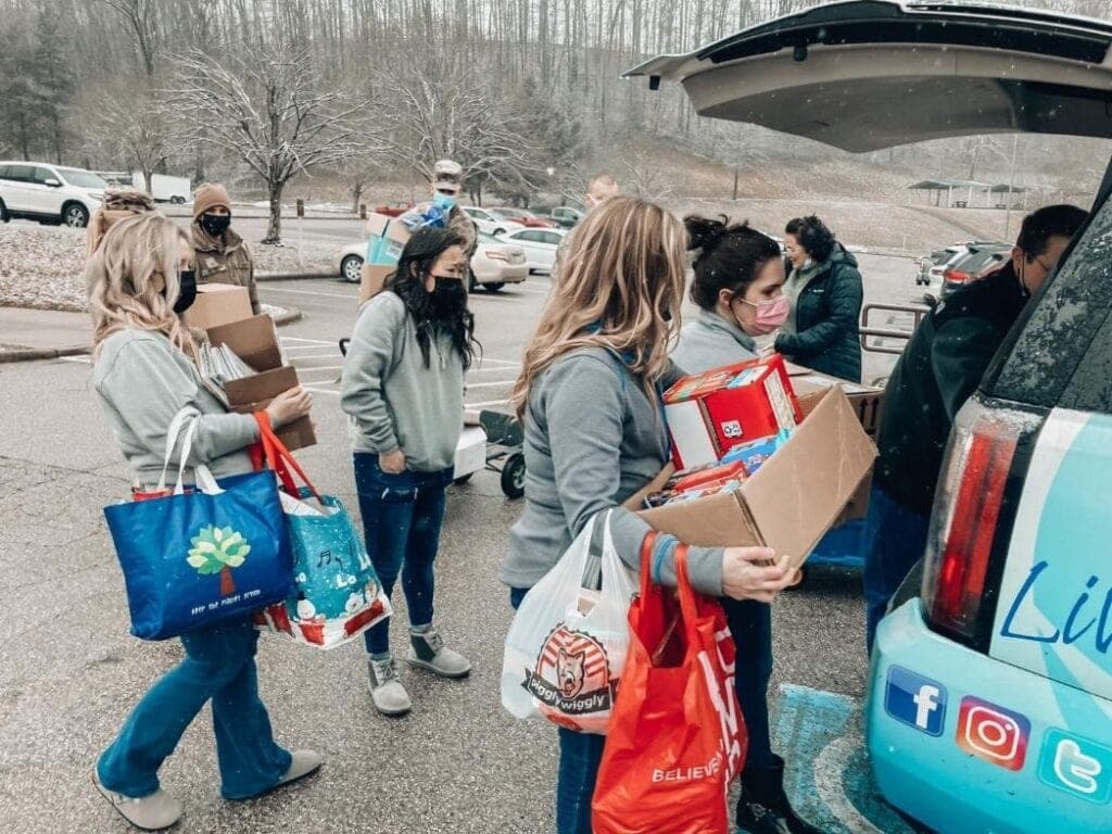 Holmes County Braces for Holiday Crowds, Local Businesses Prepare