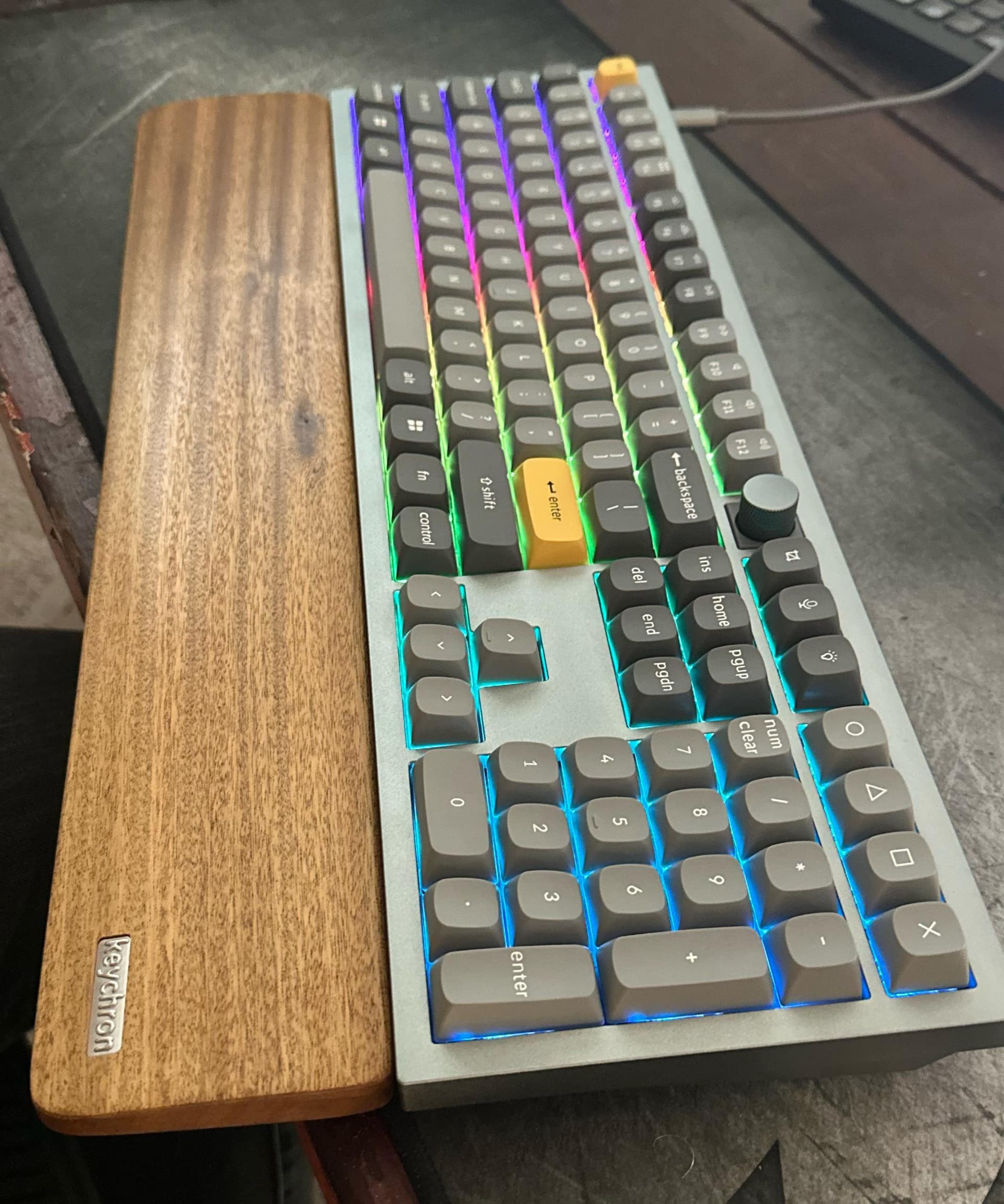 Workplace Ban on Personal Keyboards Sparks Large Community Debate