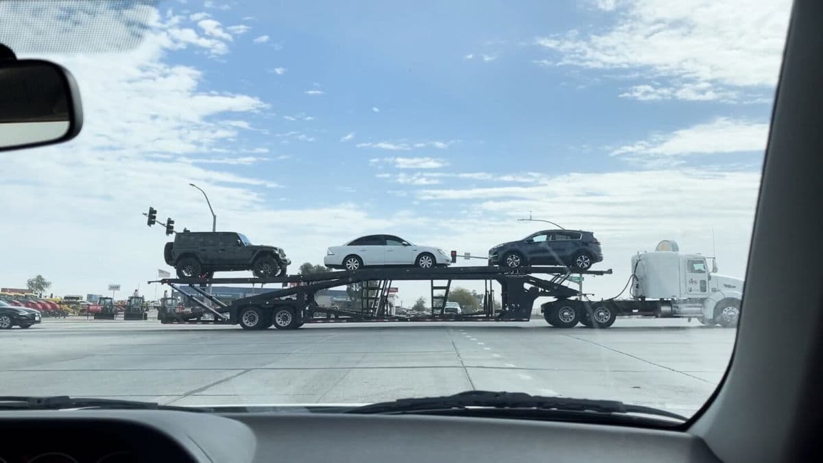 Holiday Gas Prices Fall in Yuma, Stations Drop Below Three Dollars