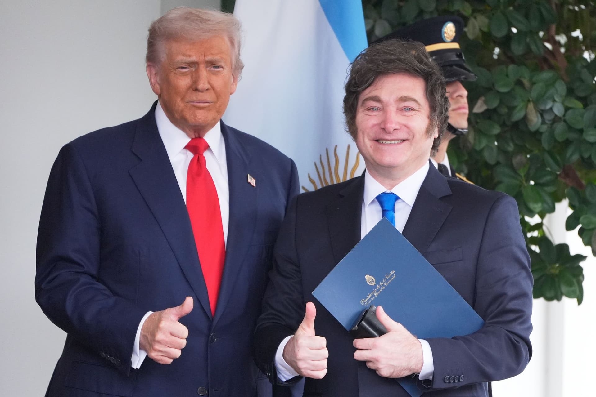 U.S. Plans $40 Billion Argentina Aid Package Backed by Private Capital
