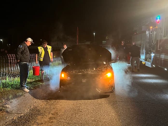 Vehicle Strikes Deer on Humboldt Hill Road, No Lane Blockages