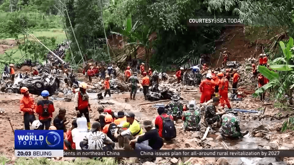 Central Java landslides kill 30, search continues amid evacuations