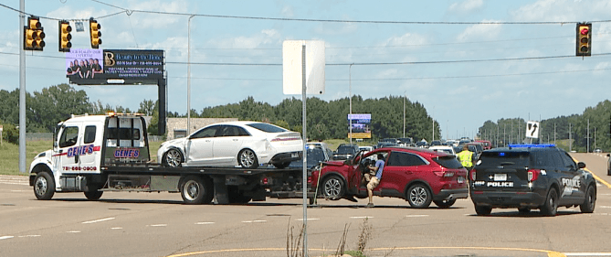 Minor Two Vehicle Crash Slows Humboldt Hill Traffic, No Injuries