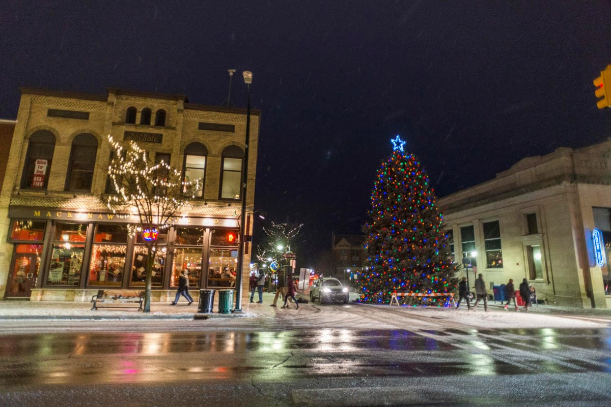 Downtown Giving and Holiday Lights Bring Crowds and Charity to Traverse City