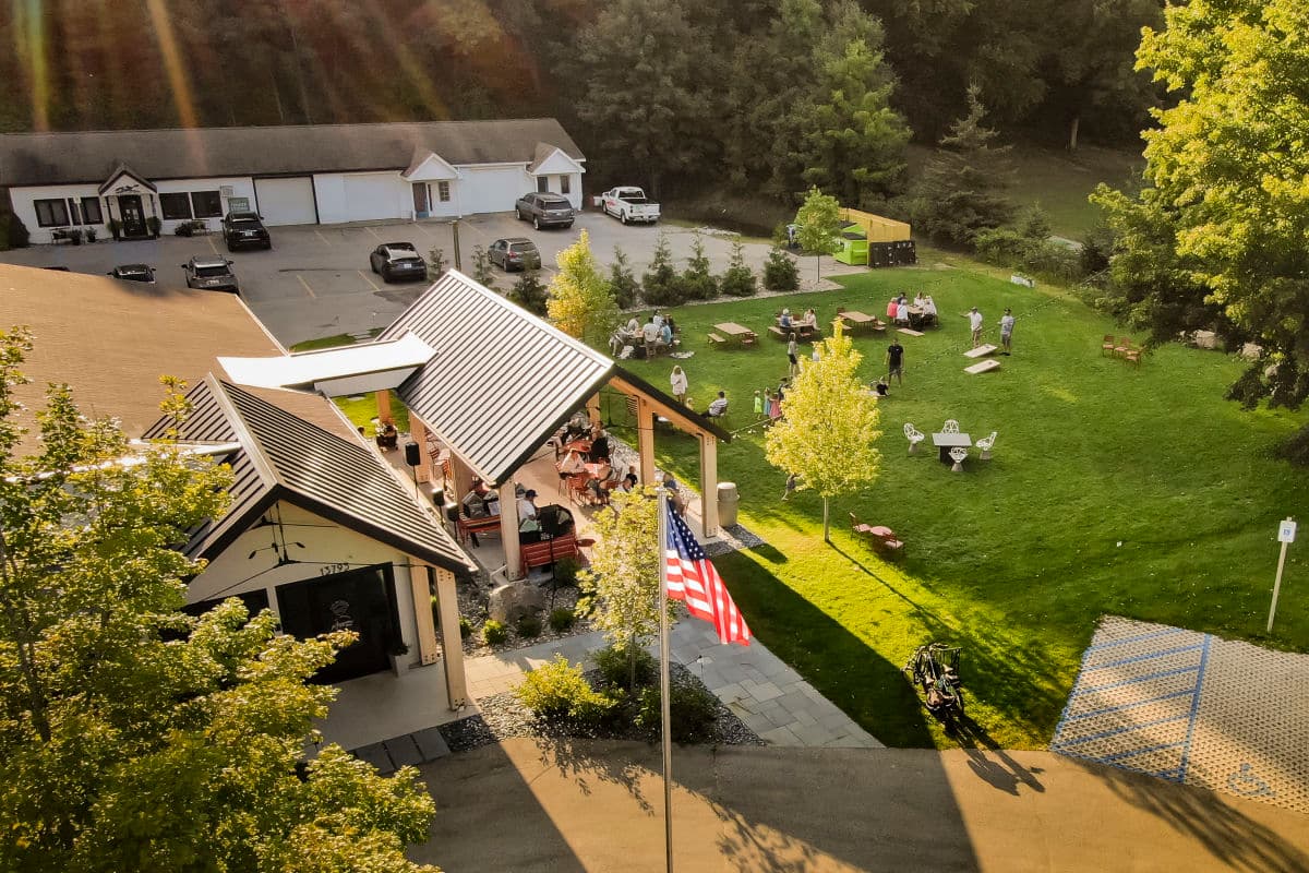 Mitchell McKolay Performs Free Holiday Concert at Seven Hills