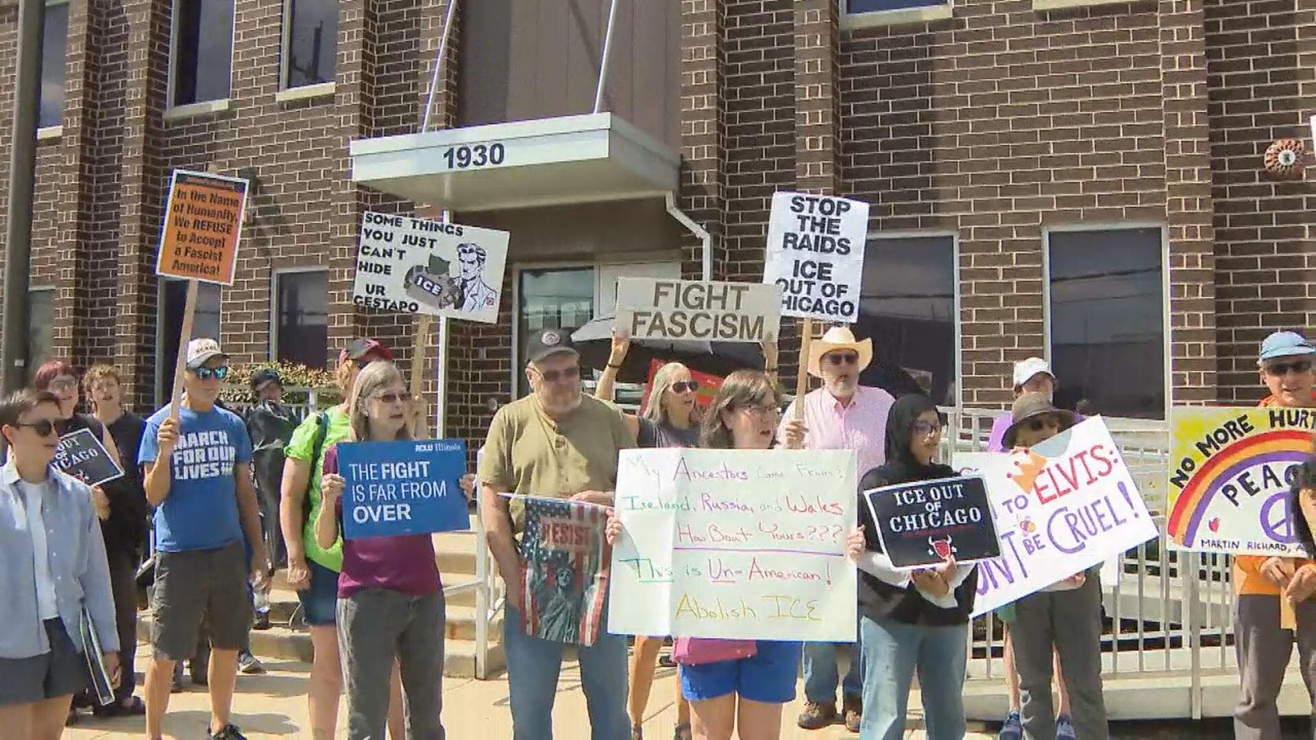 ICE Begins Enforcement Action as Broadview Protest Enters New Week
