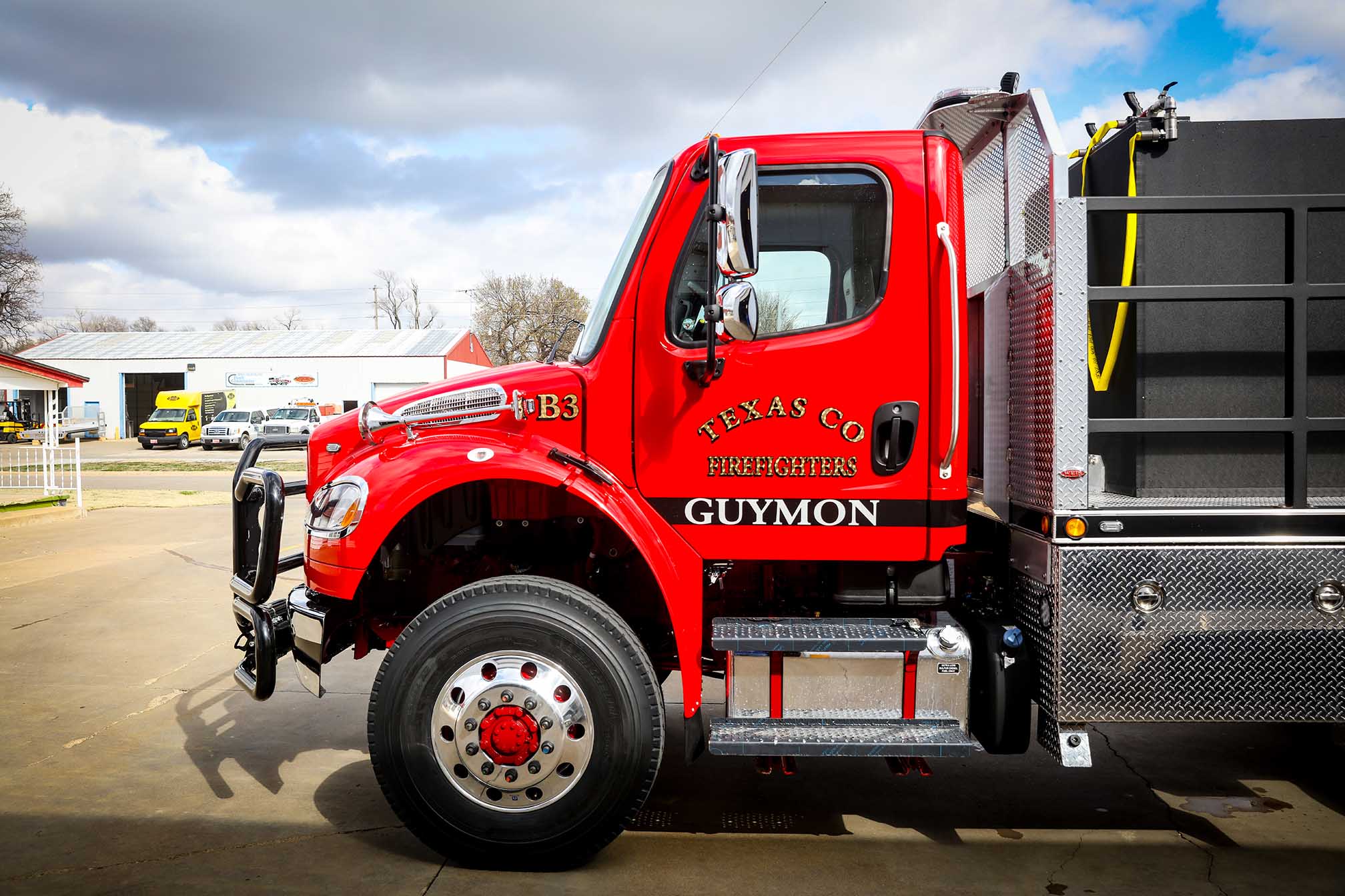 Guymon Responders Rescue Cat After Five Days in Tree