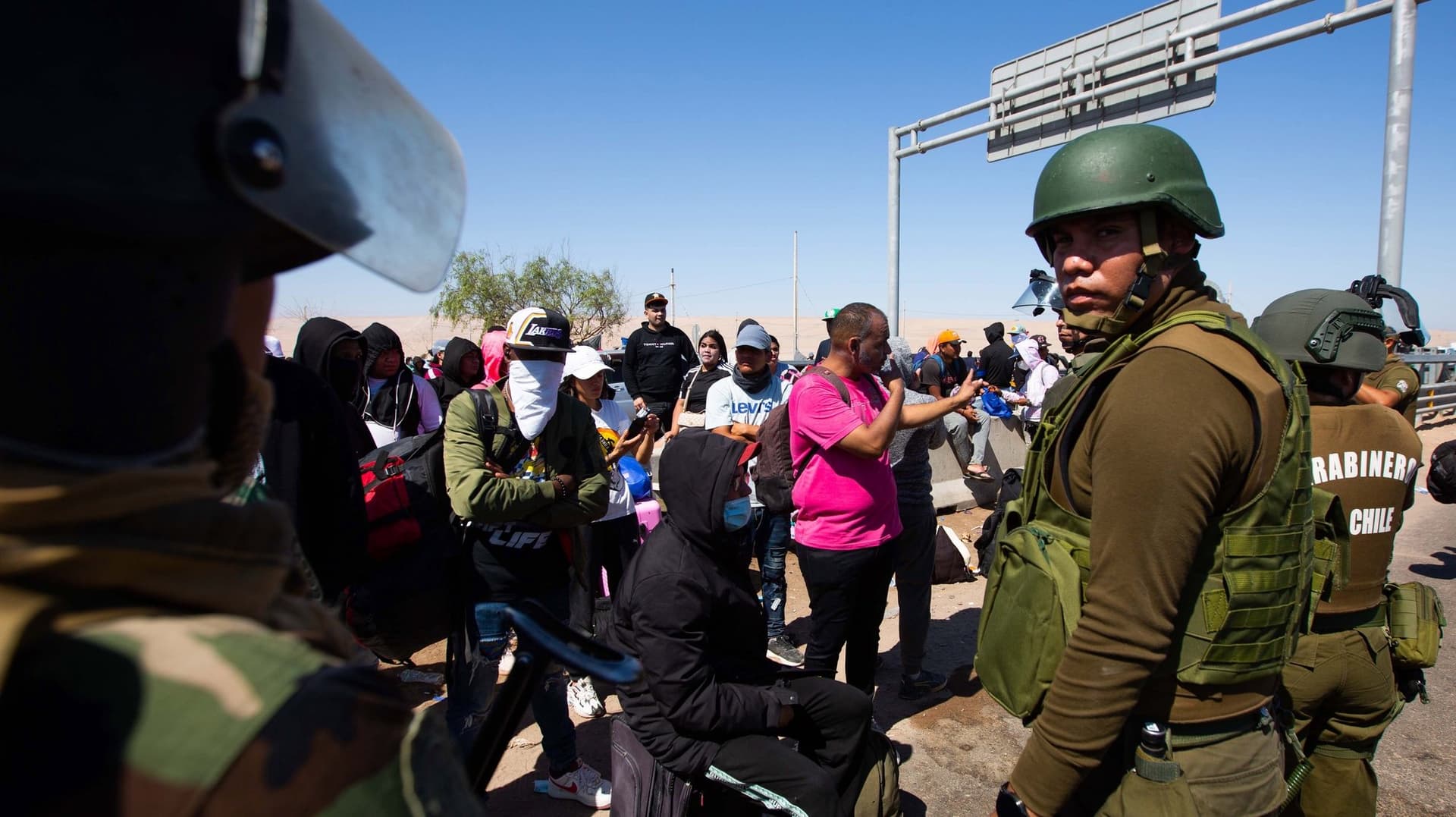 Peru Declares Border State of Emergency as Migrants Gather