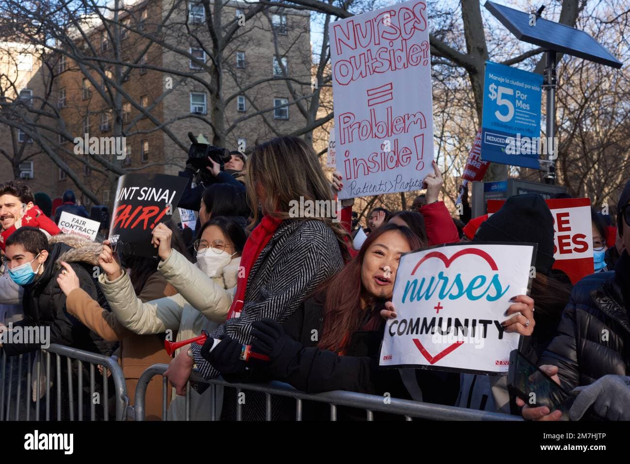 Fifteen Thousand New York City Nurses Stage Largest Hospital Strike