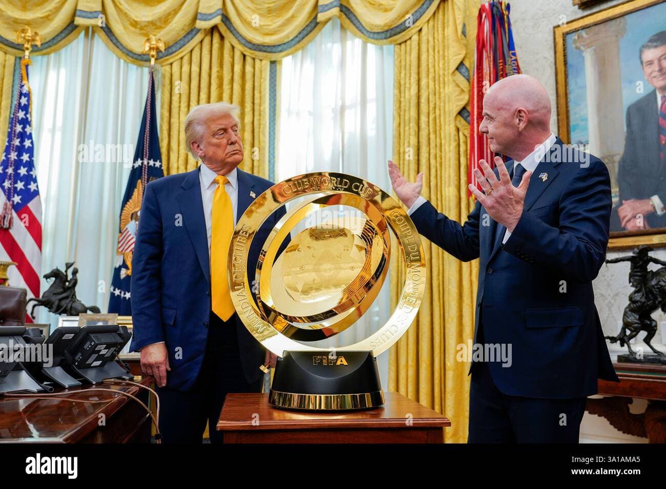 Infantino Faces Criticism After Giving Trump FIFA Peace Prize