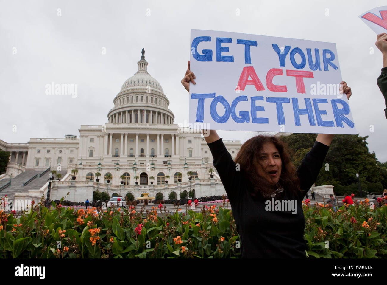 Federal Workers Grow Frustrated as Shutdown Enters Second Week