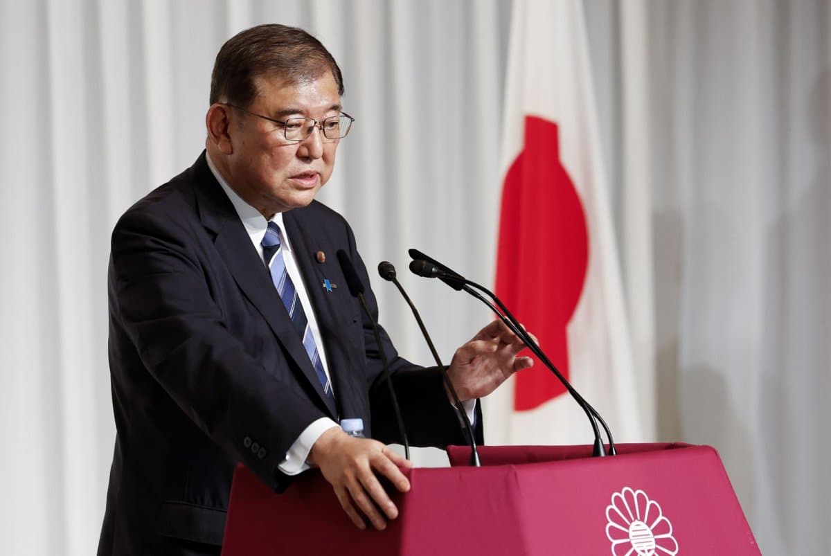 Asian Stocks Climb as Japan Rally Follows New Ruling Coalition