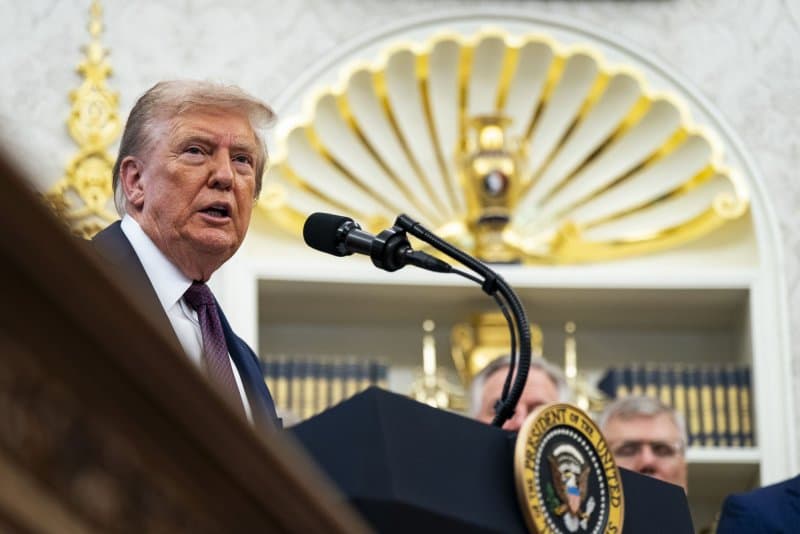 Appeals Court Expands Presidential Removal Power, Overturns Protections for Labor Boards