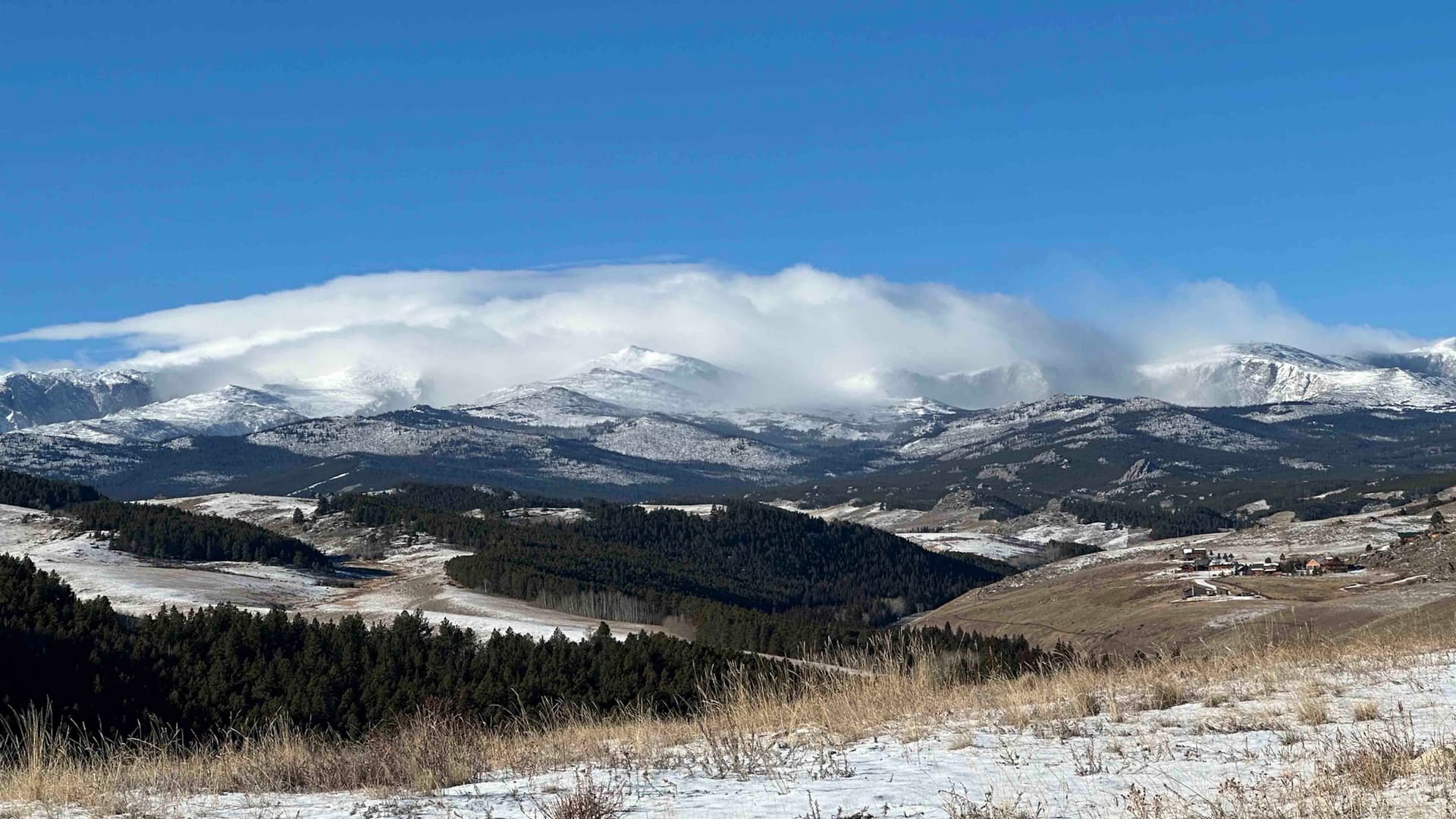 Weekend Winds and Snow Threaten Albany County Travel and Health