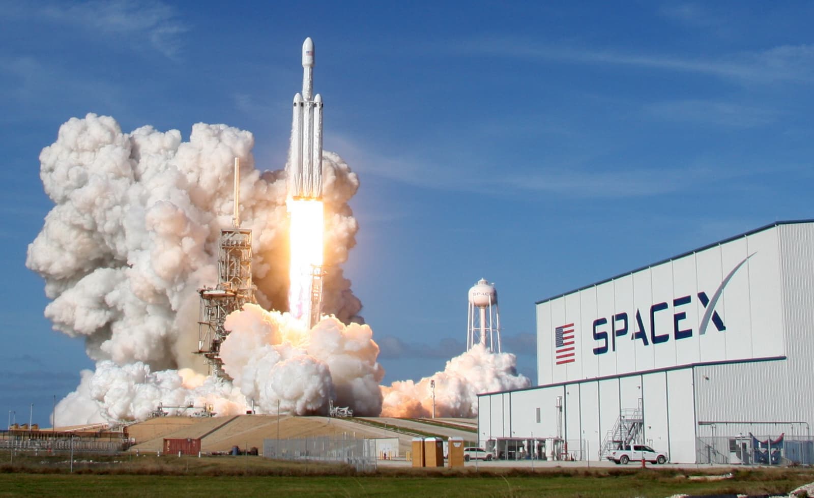 SpaceX to Launch NASA Probe Mapping the Solar System’s Edge
