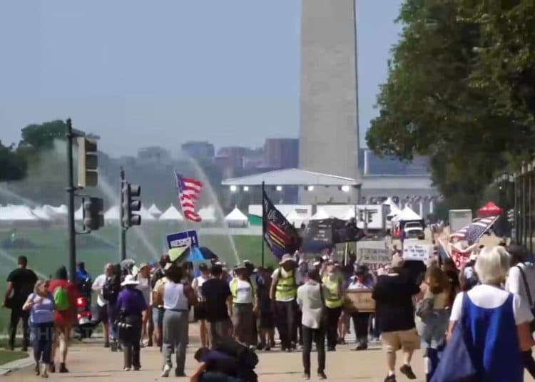Nearly 200 Marchers Complete 160-Mile Walk to Washington for Democracy