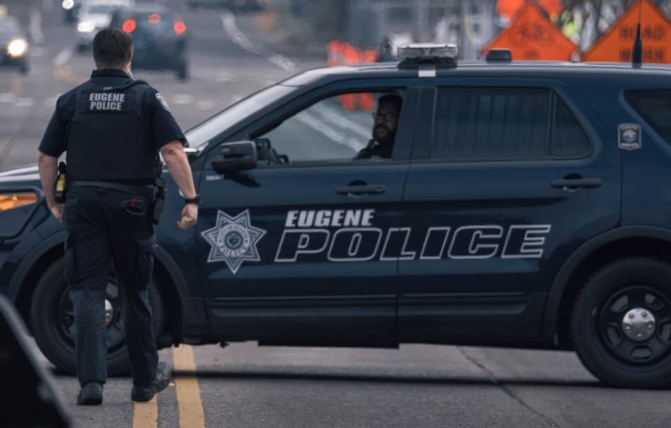 Eugene Police Arrest Suspects on Interstate 5, Seize Drugs