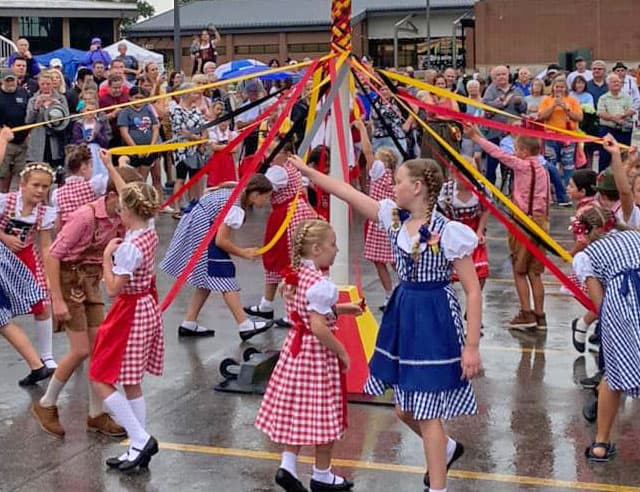 Jasper’s Strassenfest Royalty Head to State Festivals Pageant