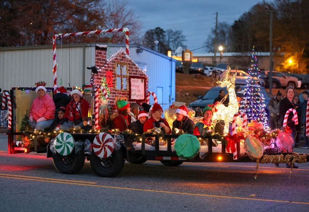 Cumming Releases Guide, Registration Open for 2025 Christmas Parade