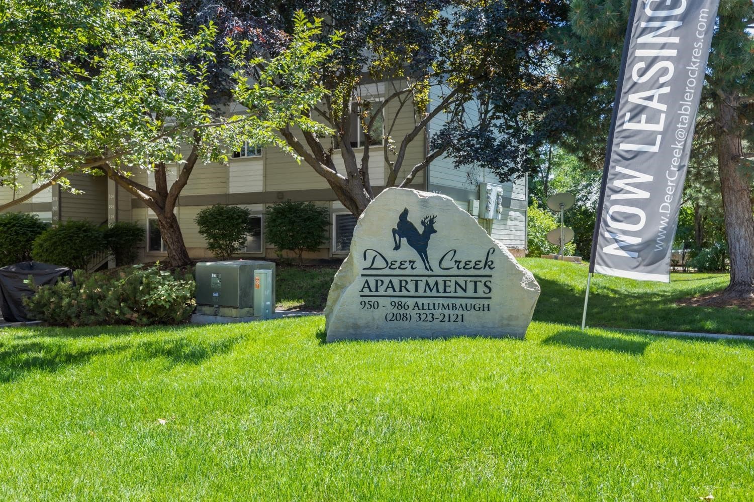 Deer Creek Council Weighs Gambling Provider Change Amid Community Concerns