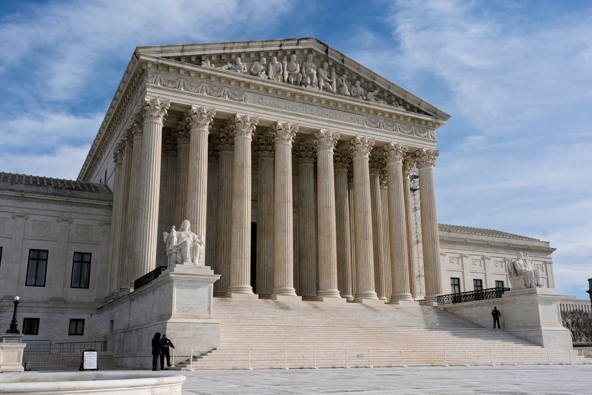 Supreme Court Pauses Order on Texas Congressional Map, Keeps Status Quo
