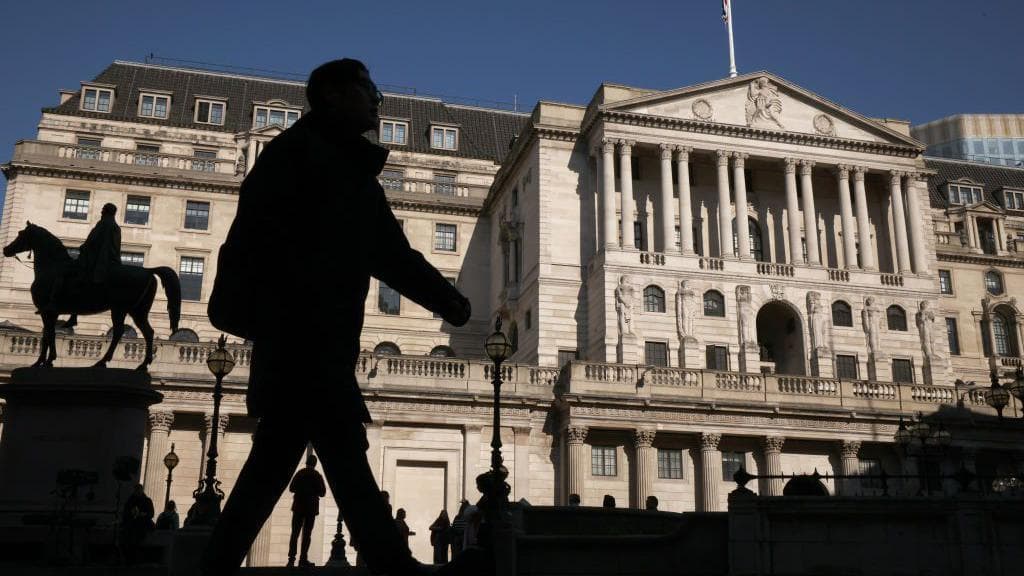 Bank Poised to Hold Rates as Budget Raises Fiscal Uncertainty