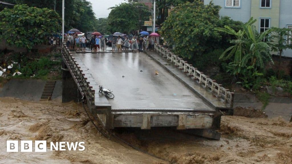 Weeks of Torrential Rain Leave Central Vietnam Flooded and Cut Off