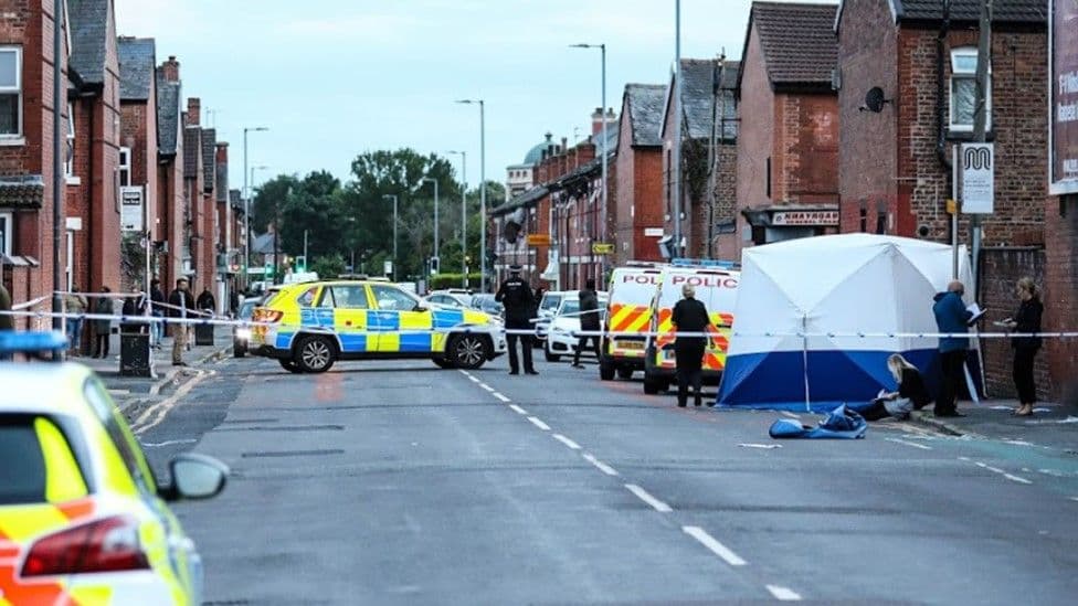 Four Injured After Car Ramming and Stabbing Outside Manchester Synagogue