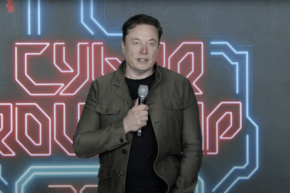 SNAP Recipients Face Uncertainty While Musk’s $1 Trillion Pay Stokes Debate