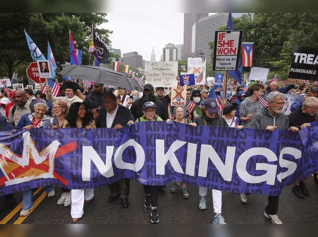 Nationwide “No Kings” Protests Draw Thousands, Spotlight Democratic Fissures