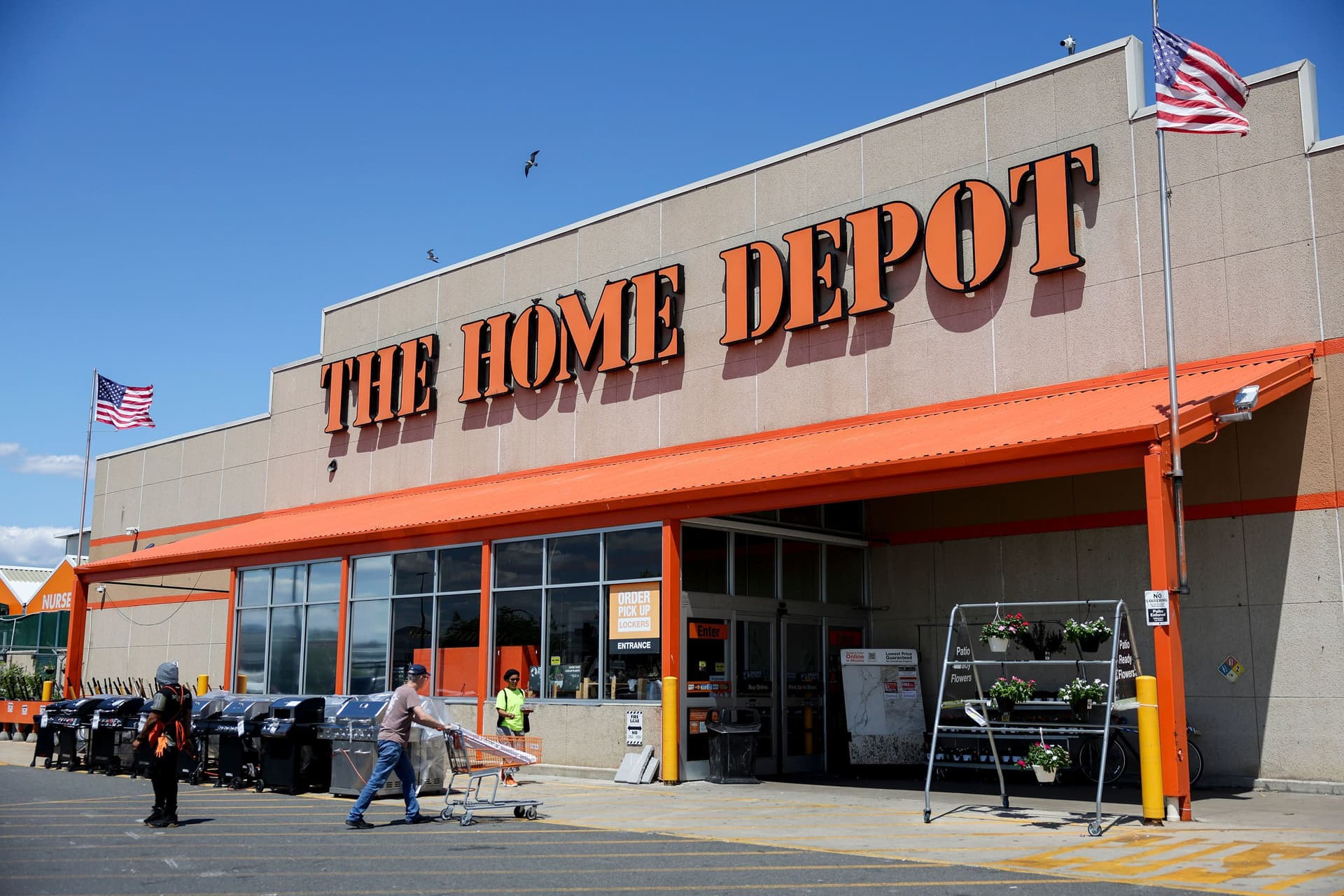 Home Depot ONE portal centralizes pay, schedules, and benefits access