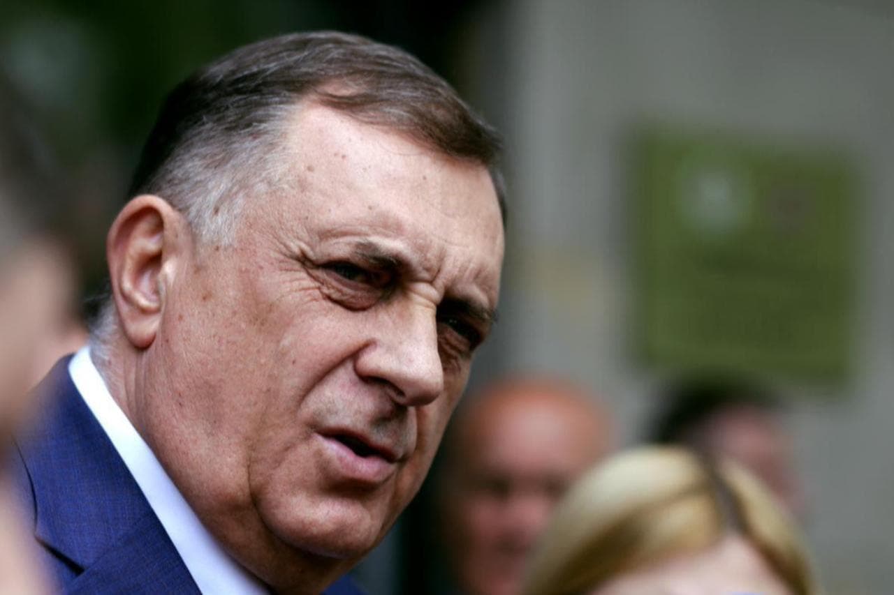 Bosnian Serbs Vote in Snap Election, Test of Post Dodik Stability