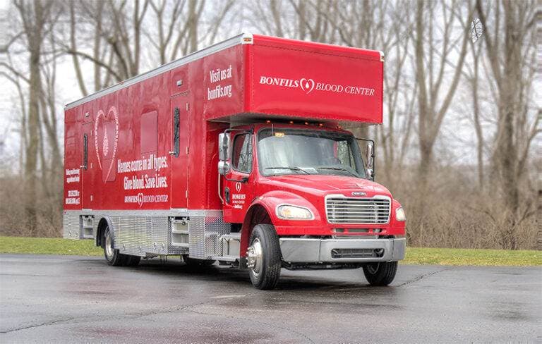 Lifeline Mobile Blood Drive Stops at Decaturville Elementary Ahead of Holidays