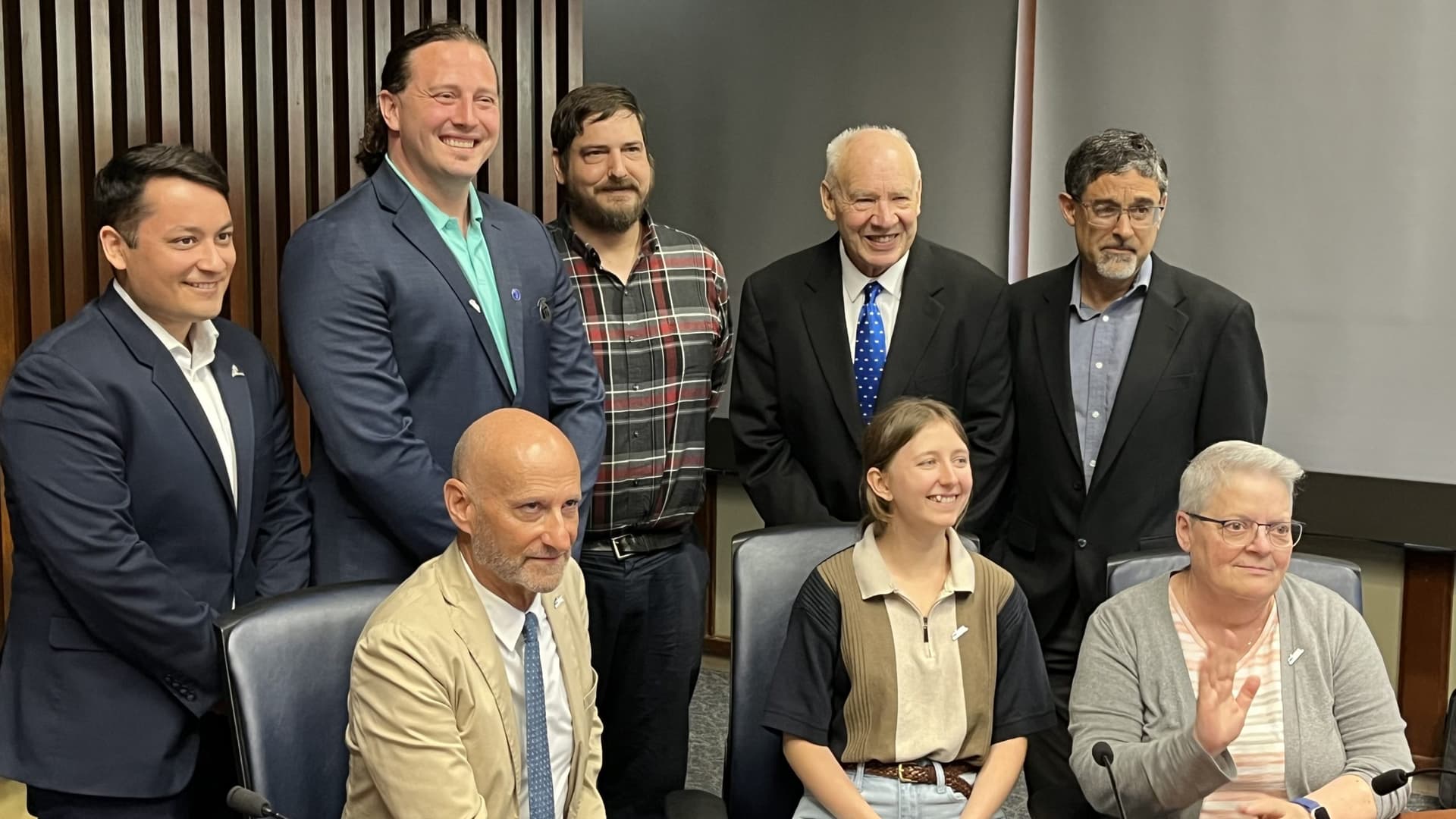 Lane Community College Board Delays Approval of Eight Million Dollar Cuts