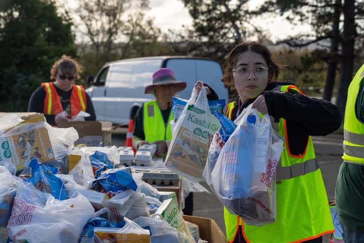 Emergency Food Distributions Support Humboldt Families After CalFresh Delays