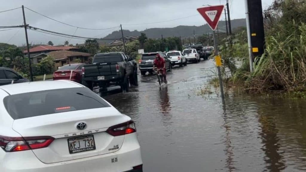 Heavy Rain Prompts Overnight Flood Advisory Across Kaua‘i Communities
