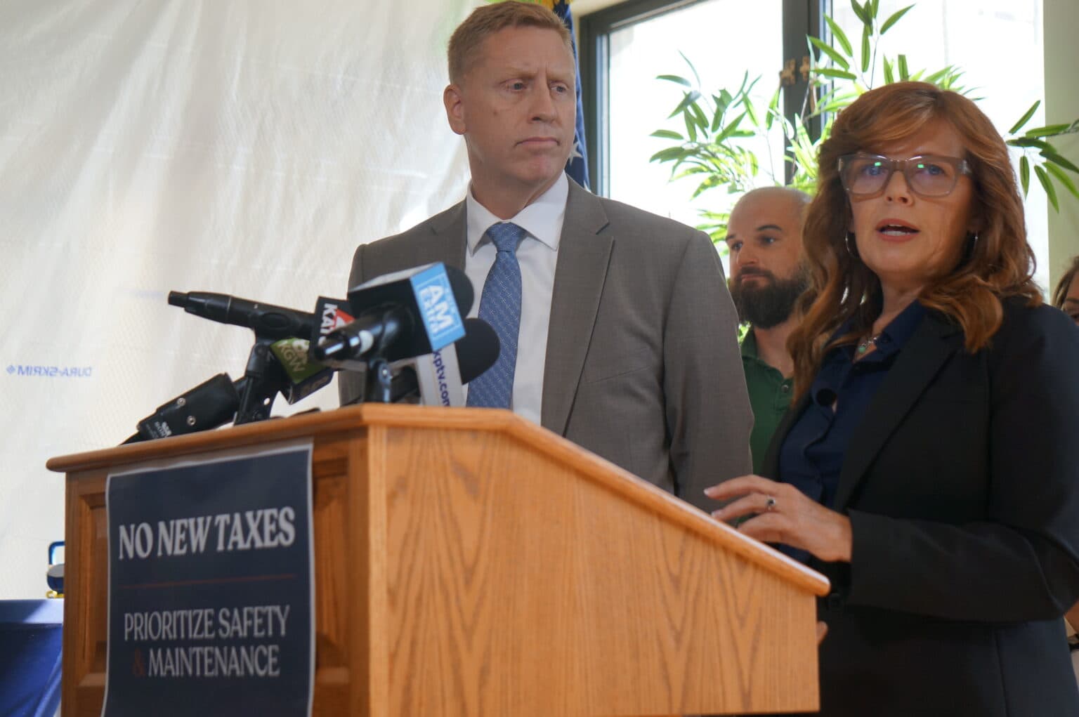 Oregon Lawmakers Nail Down Tentative $1.4 Billion Transportation Deal