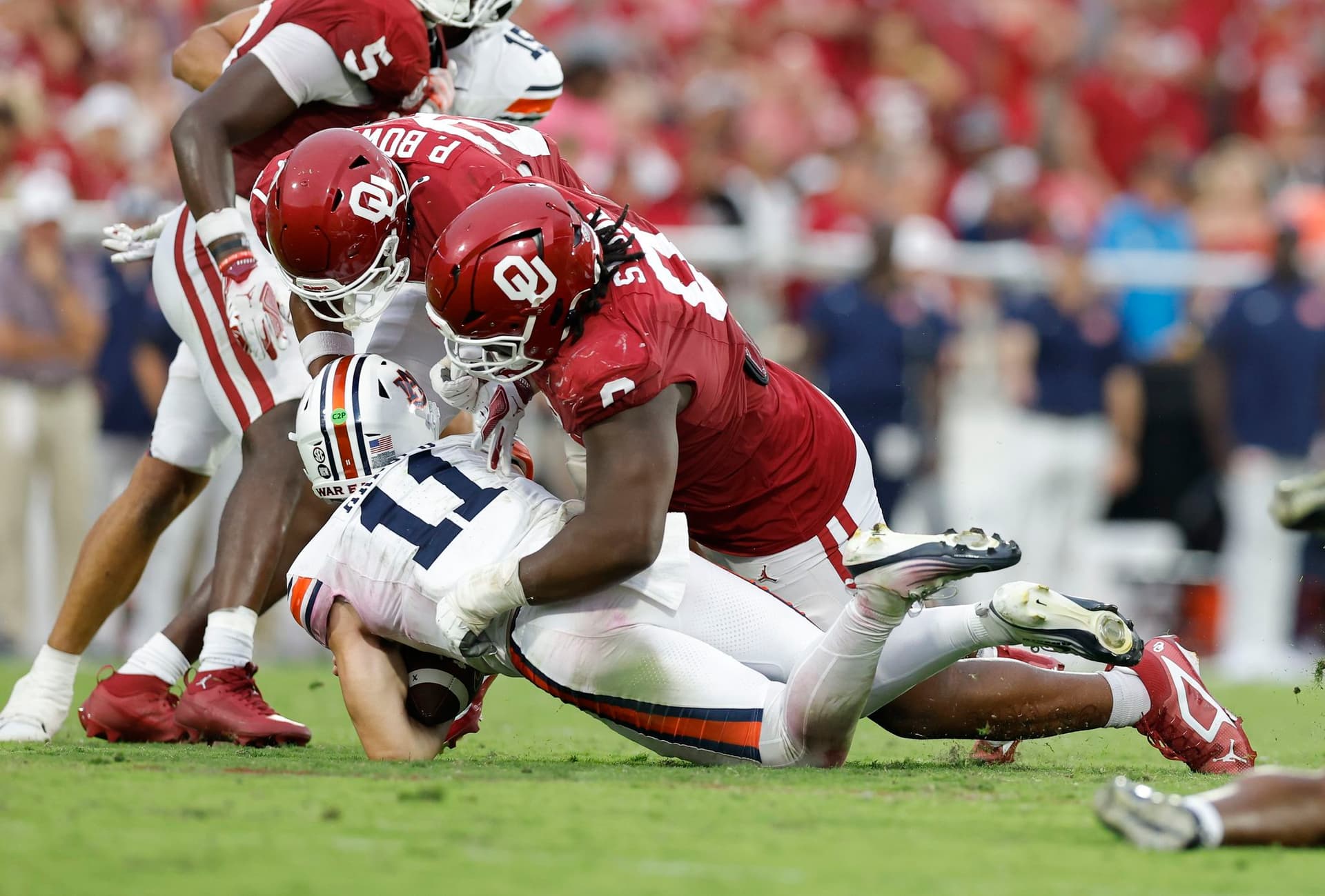 Oklahoma’s Dog Pound Gears Up to Chase Arch Manning, Test Texas Defense