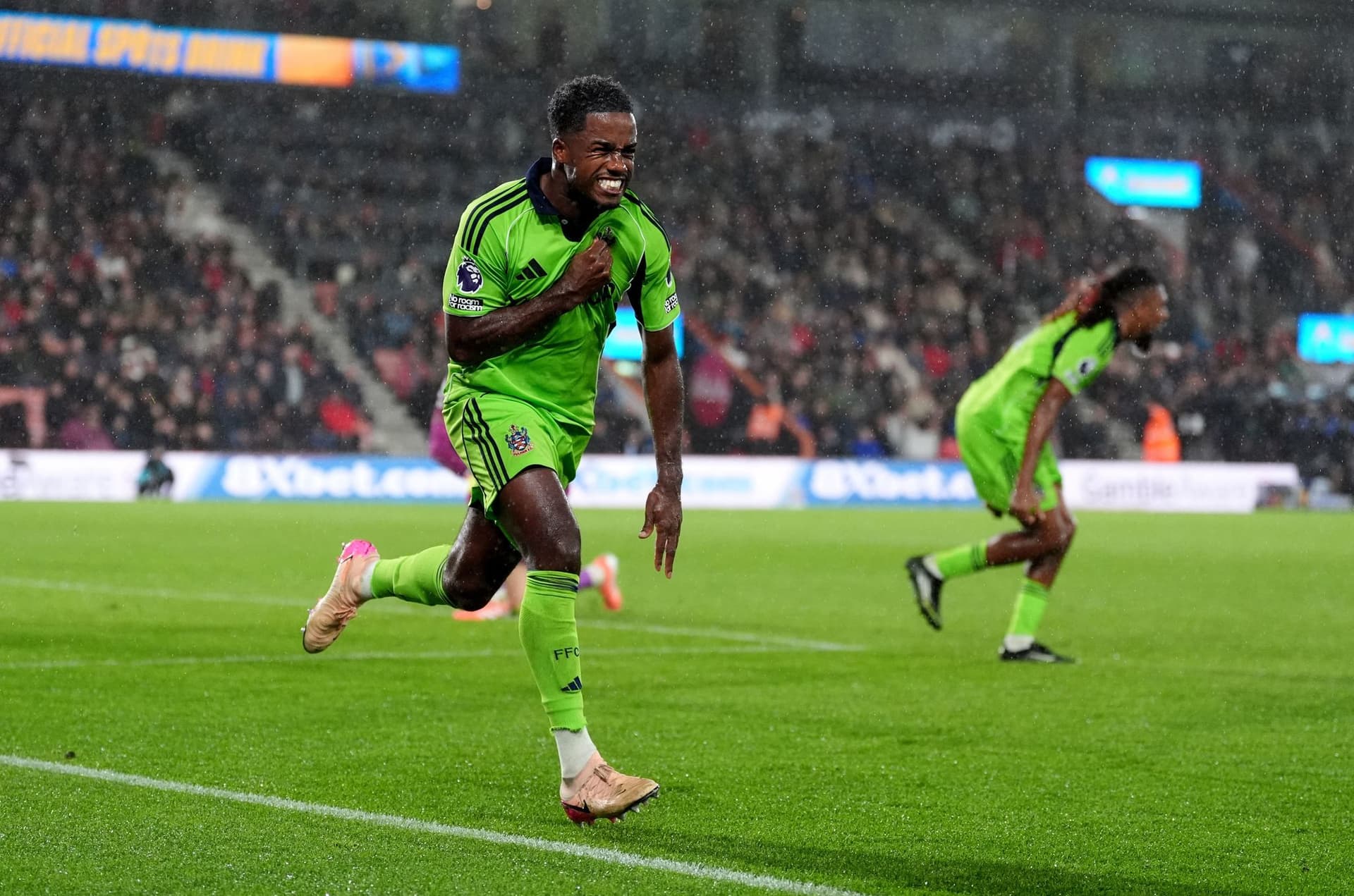 Semenyo’s Stoppage-Time Strike Salvages Bournemouth’s Stormy Win