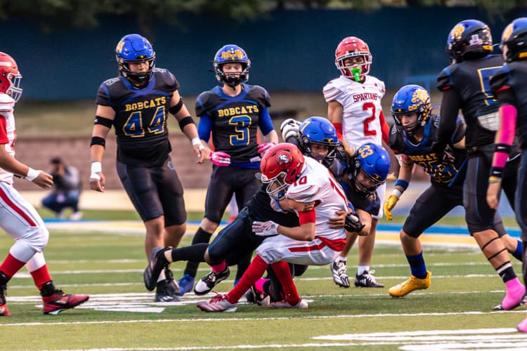 Bloomfield Shuts Out Bernalillo 49, Advances to Semifinals