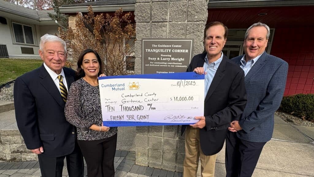 Local Insurer Donates Ten Thousand Dollars to Guidance Center