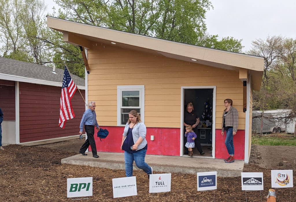 Tiny Homes Offer New Pathway for Veterans Facing Homelessness