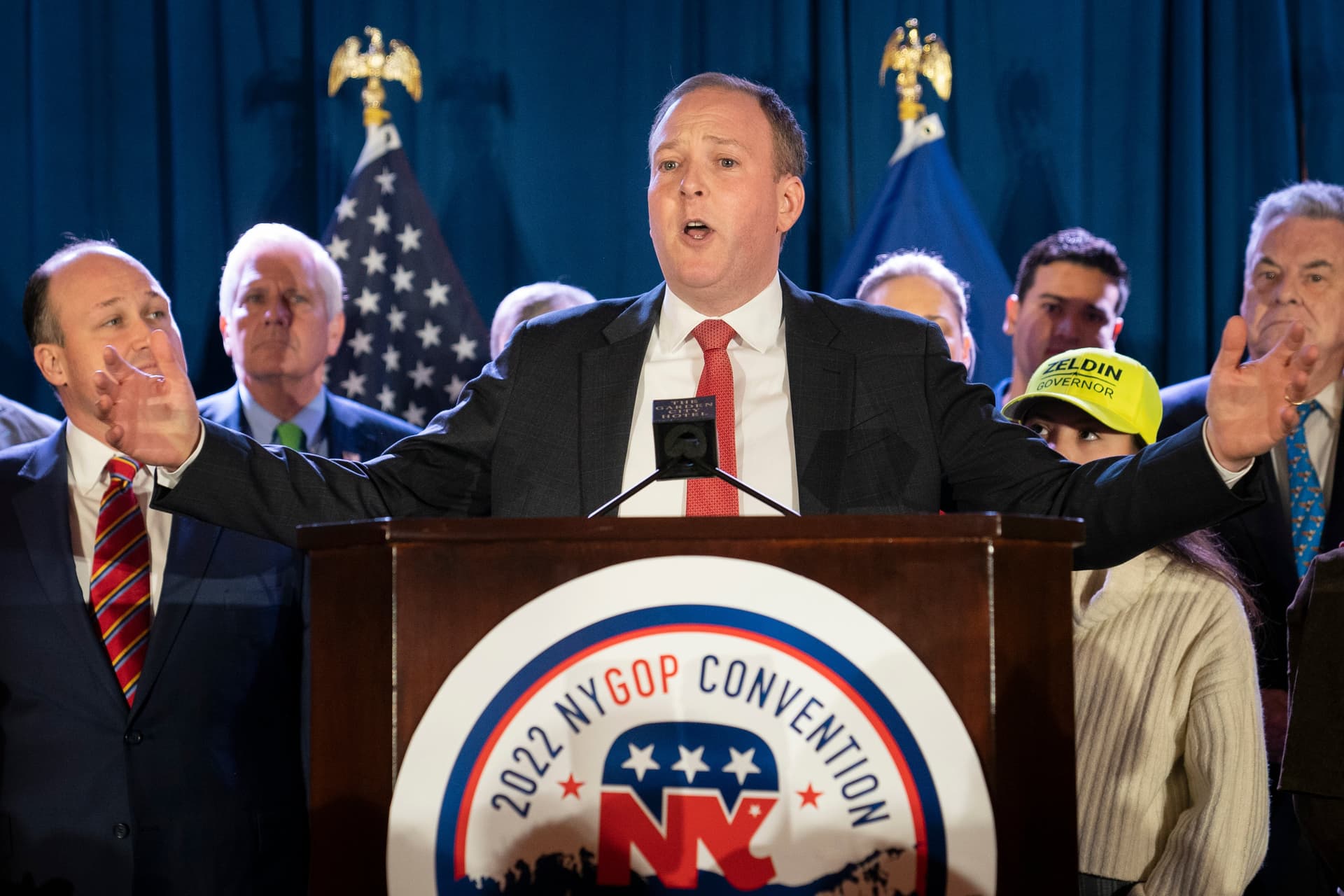Stefanik Poll Shows Narrow Lead Over Hochul, Shifts New York Dynamic